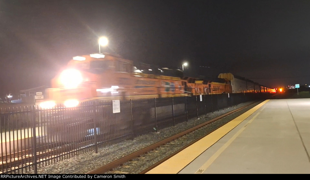 BNSF 5872